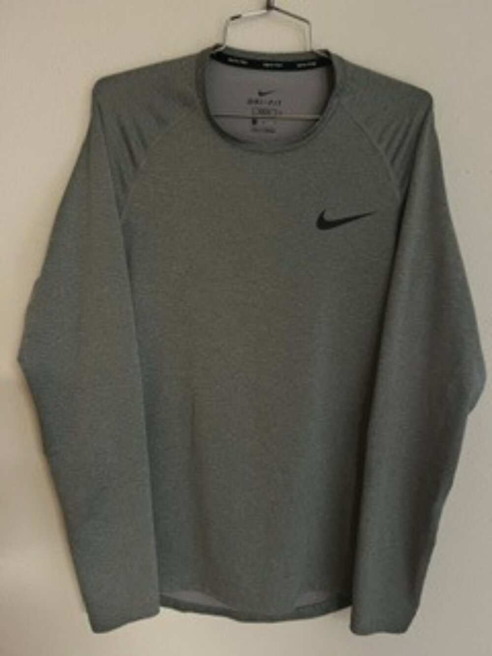 Women's Nike Medium Dri-Fit Slim Fit Tee